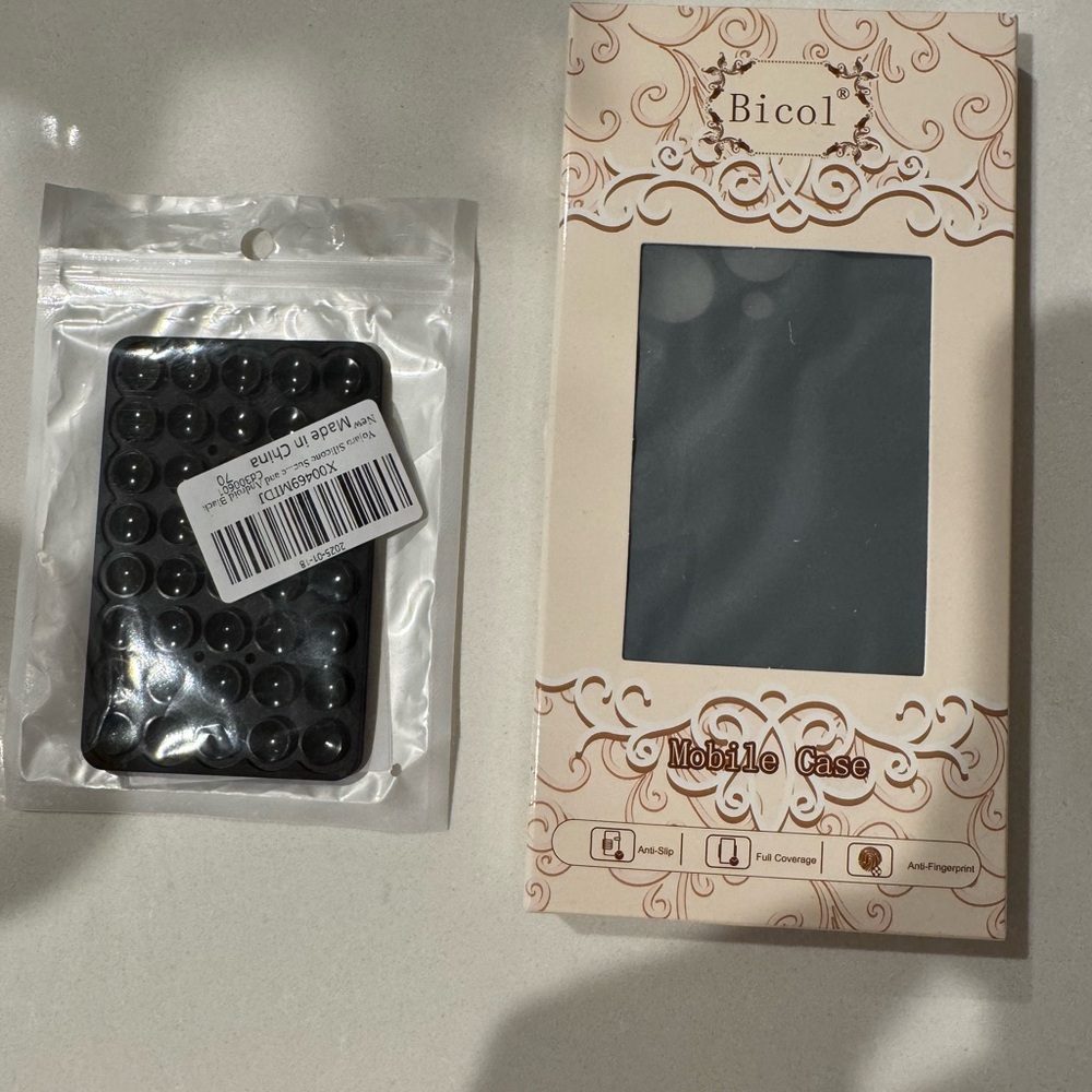 iPhone 15 pro max phone case and grip holder